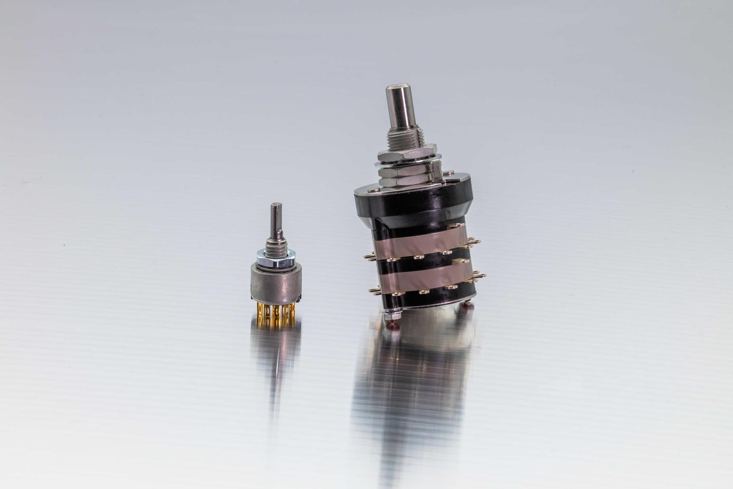 GRAYHILL multi-deck and single deck rotary switches side-by-side